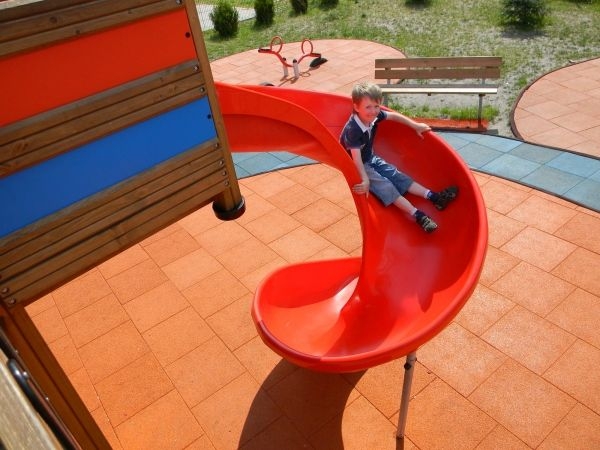 Lars Laj επιφάνεια, Ελαστικά πλακάκια