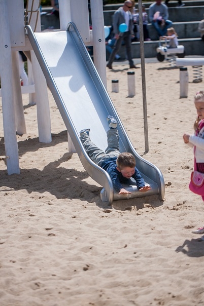 Lars Laj παιδότοπων, Τσουλήθρες