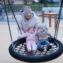 Single Swing (BNS 90cm) με δίπλα καθίσματα από σχοινί και μεταλλικό πλαίσιο, κατάλληλο για παιδική χαρά.